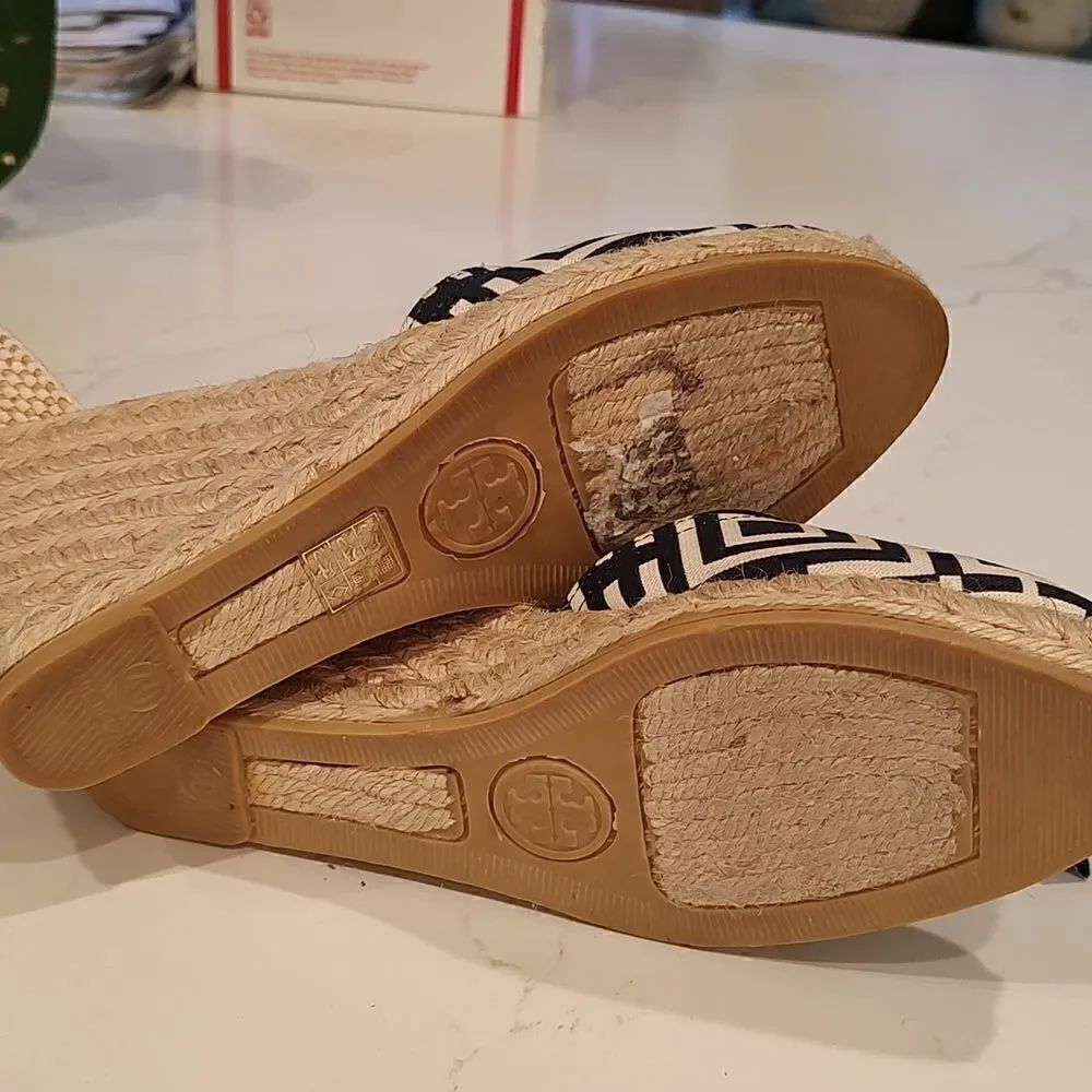 Tory Burch Geo Print Platform Wedge Espadrilles Navy White Boho Sandals